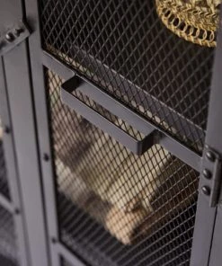 Tikamoon Armoire Grillagée Enfant En Métal -Maisons du Monde boutique armoire grillagee enfant en metal 2