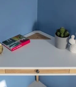 WNM Group Bureau Enfant En Pin Massif 115x85 Blanc 11 WNM Group Bureau Enfant En Pin Massif 115x85 Blanc -Maisons du Monde boutique bureau enfant en pin massif 115x85 blanc 9