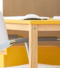 WNM Group Bureau Enfant En Pin Massif 120x60 Jaune -Maisons du Monde boutique bureau enfant en pin massif 120x60 jaune 61