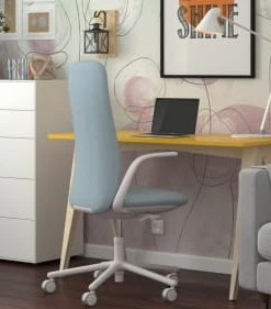 WNM Group Bureau Enfant En Pin Massif 120x60 Jaune -Maisons du Monde boutique bureau enfant en pin massif 120x60 jaune 68