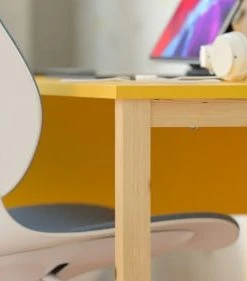 WNM Group Bureau Enfant En Pin Massif 120x60 Jaune -Maisons du Monde boutique bureau enfant en pin massif 120x60 jaune 80