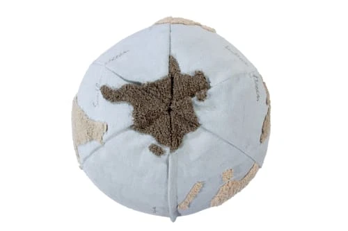 Lorena Canals Pouf Carte Du Monde Bleu Et Gris 4 Lorena Canals Pouf Carte Du Monde Bleu Et Gris – Image 2