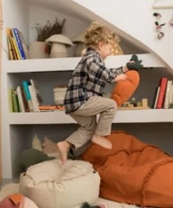 Lorena Canals Pouf Géant Cathy La Carotte X Oli & Carol (100 X 55 Cm) -Maisons du Monde boutique pouf geant cathy la carotte x oli carol 100 x 55 cm 5