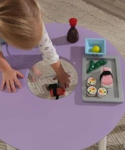 KidKraft Table Ronde En Bois Coloris Lavande Pour Enfant Et 2 Chaises -Maisons du Monde boutique table ronde en bois coloris lavande pour enfant et 2 chaises 3